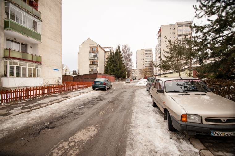 Megújul a csíkszeredai Pacsirta sétány egy része