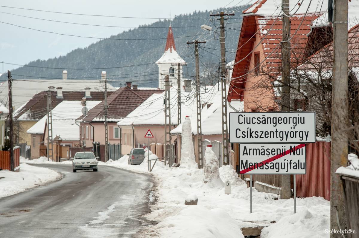 A község falvai közül Csíkszentgyörgyön, Bánkfalván, Menaságon, Pottyandon és Újfaluban a teljes ivóvíz- és szennyvízhálózatot kiépítik •  Fotó: Gecse Noémi