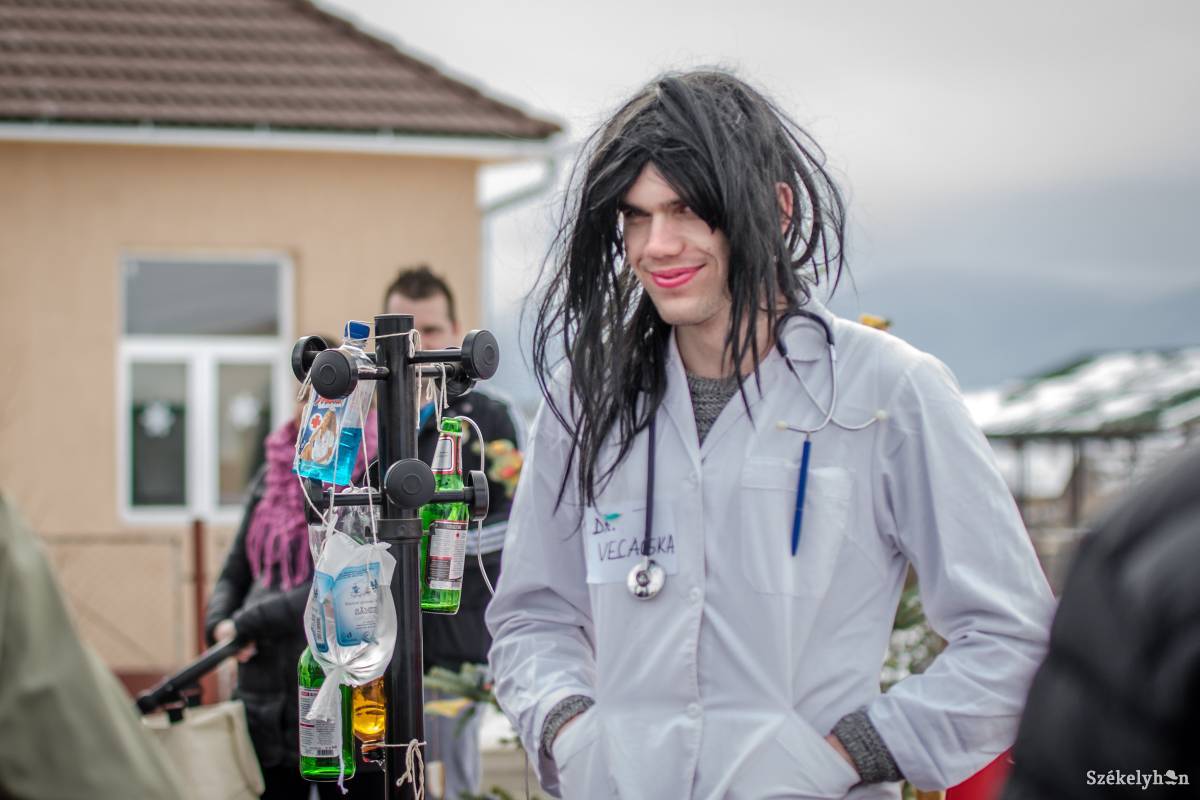 &bullet;  Fotó: Pinti Attila