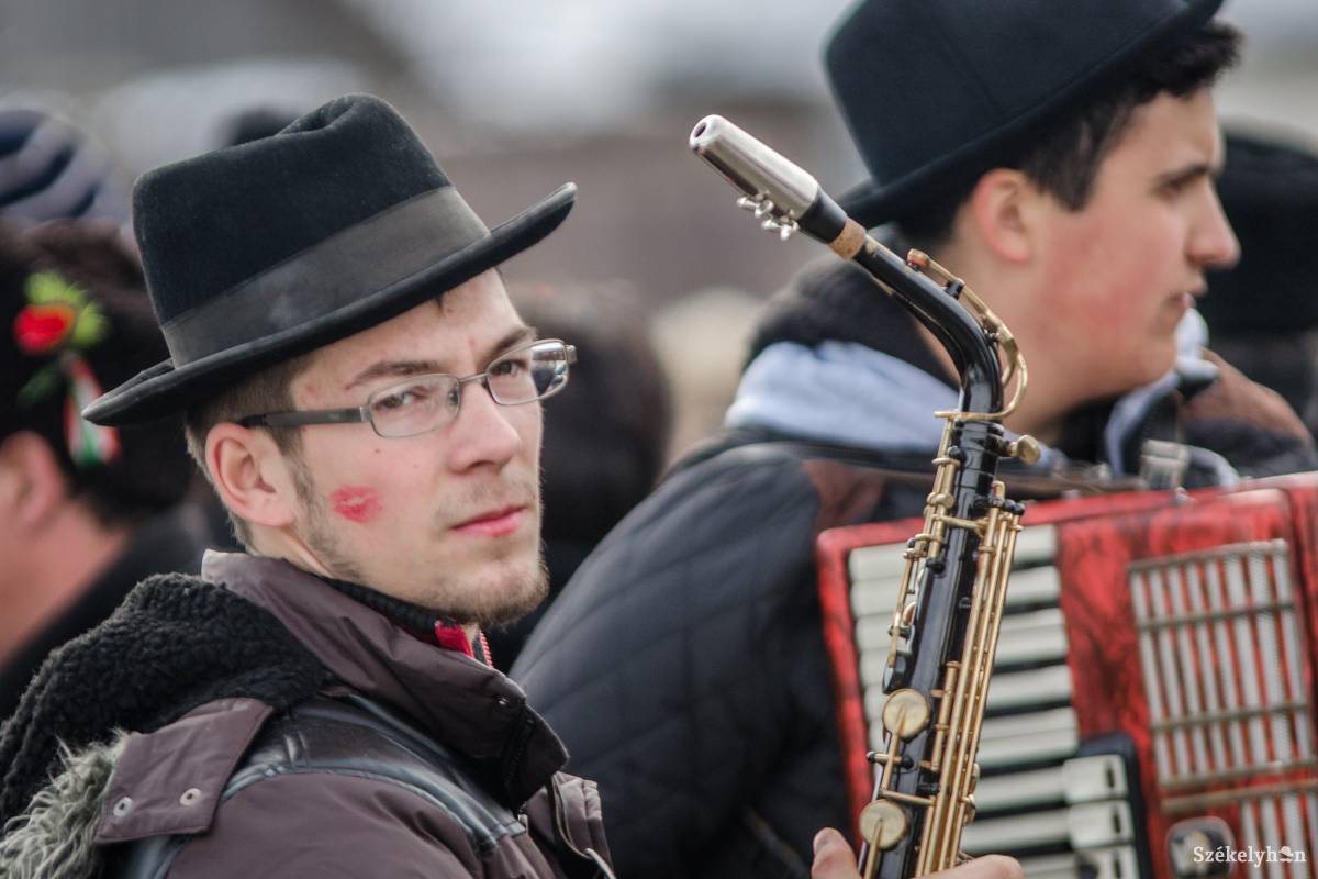 &bullet;  Fotó: Pinti Attila