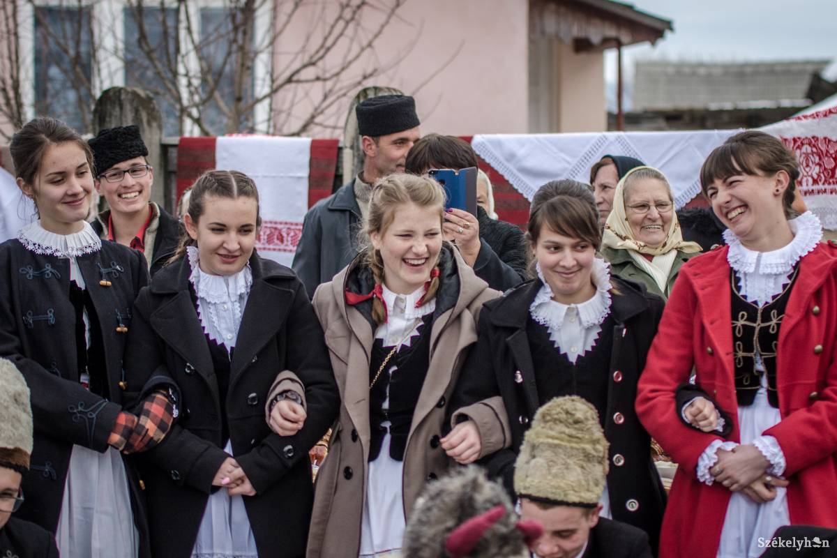 &bullet;  Fotó: Pinti Attila