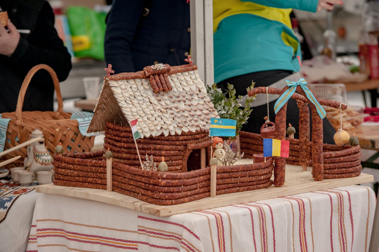 Ráhangolás a csíkszentmiklósi kolbászfesztiválra