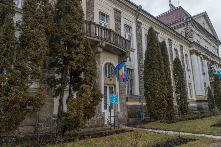 Ingatlanok sorsáról és adóemelésről is döntöttek