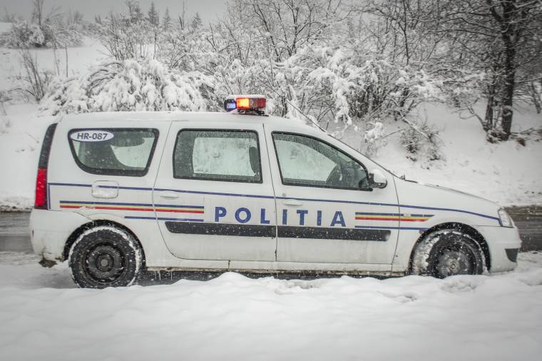 Folyóba zuhant egy nyergesvontató – utasai segítség nélkül szabadultak ki belőle