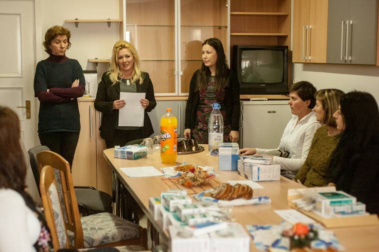 Nagylelkű adományok a közösségi egészségügyi asszisztenseknek