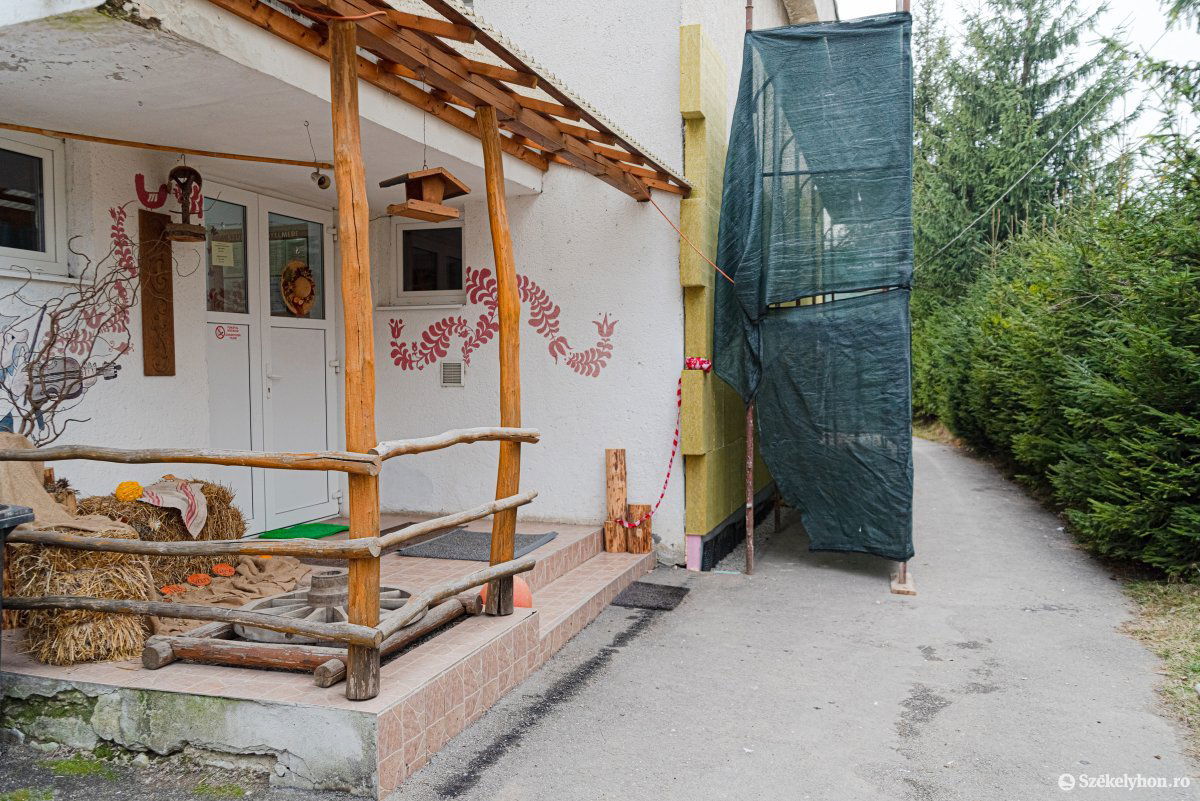 A Tulipán napközinél tart a felújítás. A többi tanintézetnél is erre várnak •  Fotó: Gábos Albin