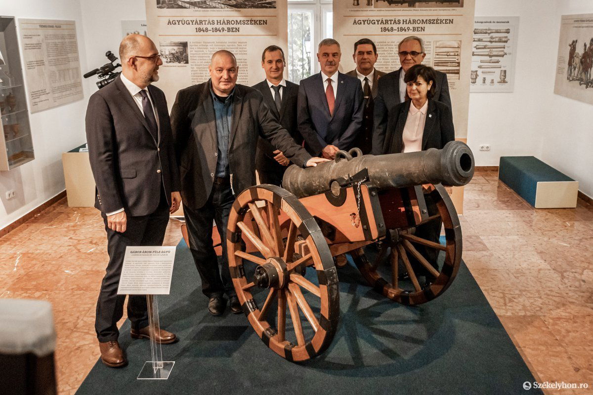 •  Fotó: Pinti Attila
