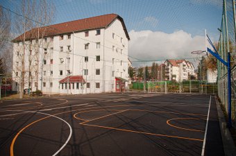 Nincs háború, nem költöztetik a bentlakásba a szociális központ lakóit