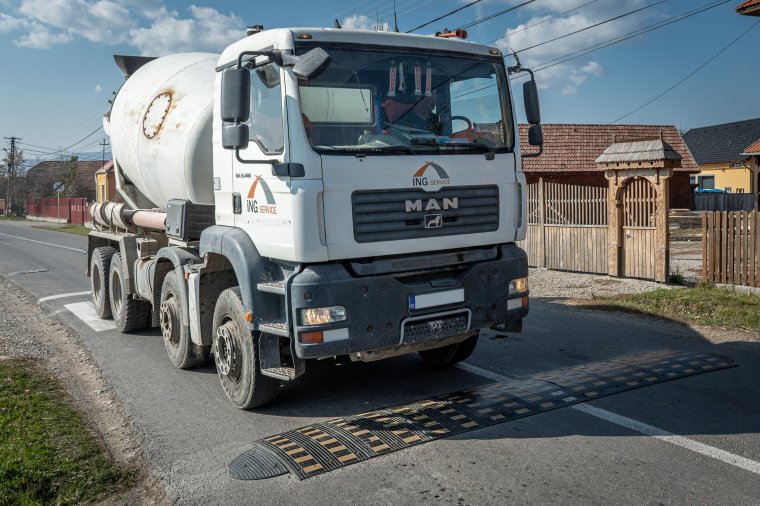 Nem váltak be a fekvőrendőrök a Hargita megyei utakon