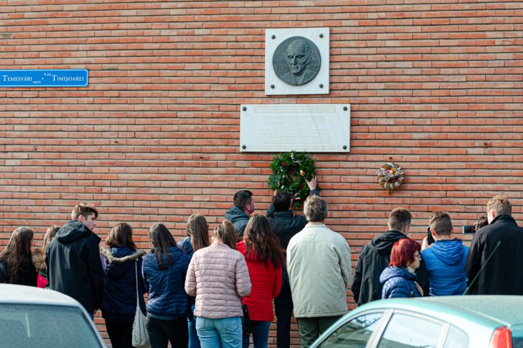Venczel Józsefre emlékeztek a nevét viselő szakközépiskola diákjai