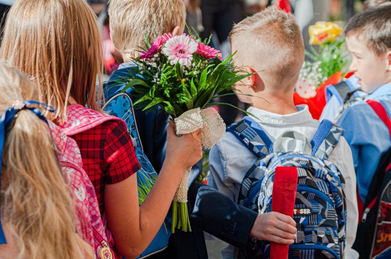Bérelt ingatlanokban, ANL-lakásokban kezdődik a tanév Besztercén