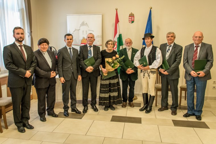 Magyar állami kitüntetésekkel ismerték el a közösségükért tevékenykedő személyiségek munkáját