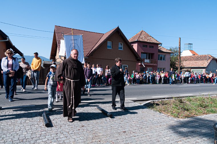 Böjte Csabával járták körbe a Siculicidium útját Madéfalván