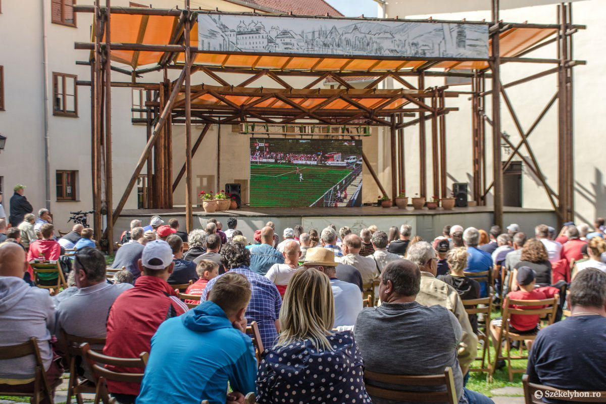 •  Fotó: Pinti Attila