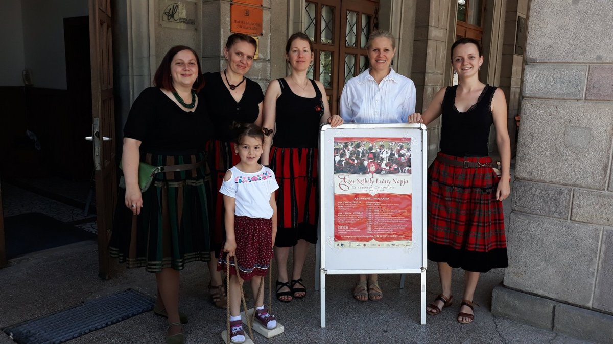 Kedvcsináló az Ezer Székely Leány Napjához a Hargita együttesnél •  Fotó: Hargita Nemzeti Székely Népi Együttes