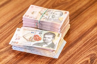 Több mint 80 ezren kereshetnek jobban az államfőnél, többletadójukból „aprópénz” gurulna a büdzsébe