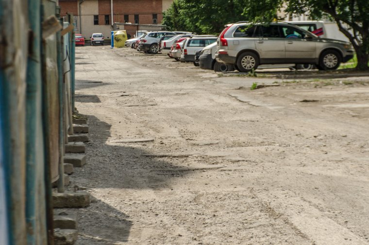 Utcák, ahol felújításra várva most nem aszfaltoznak