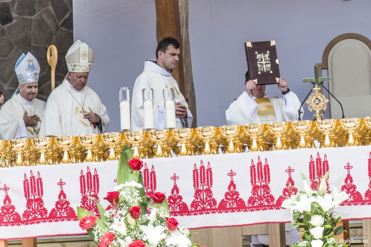 &bullet;  Fotó: Barabás Ákos