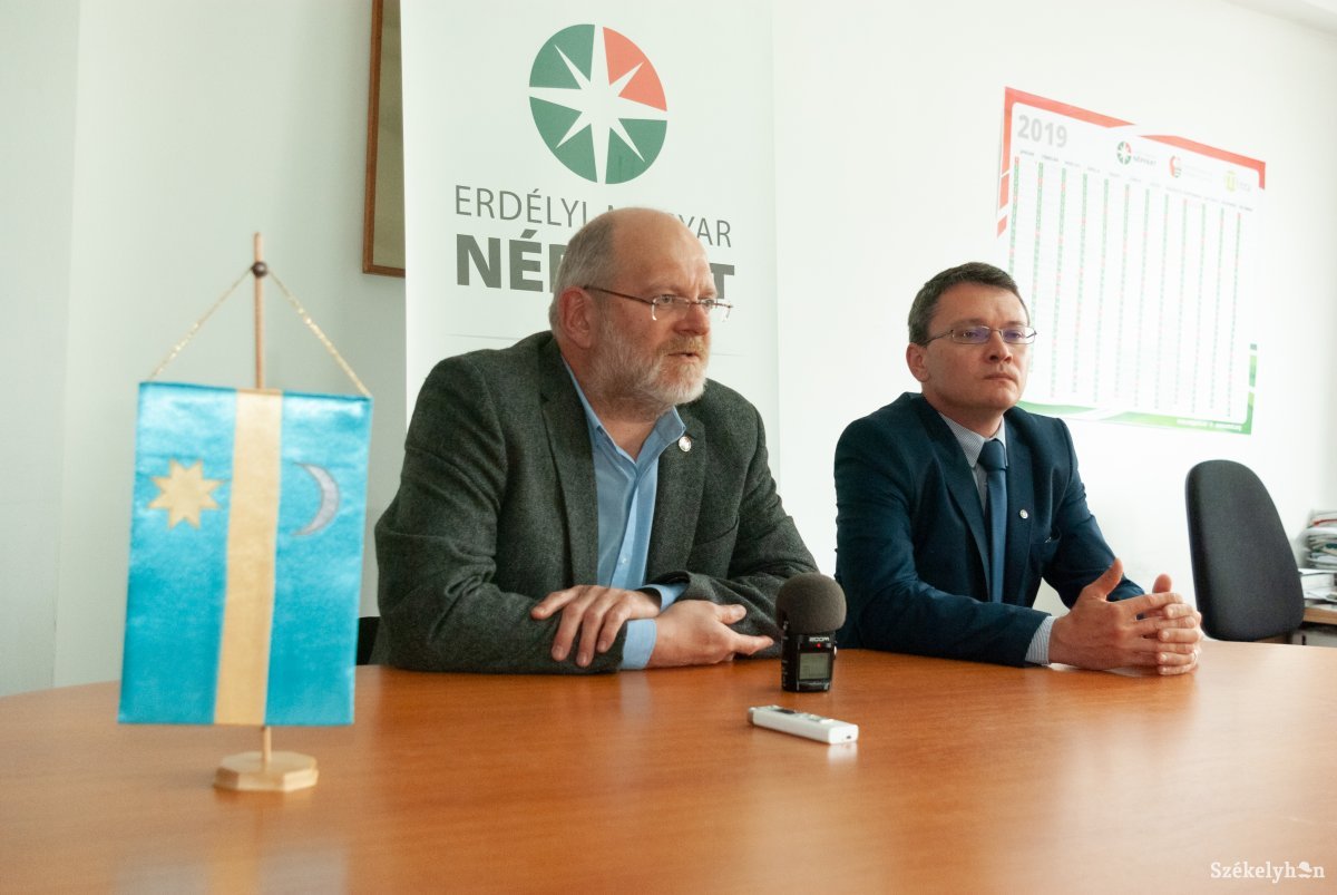 Zakariás Zoltán és Csomortányi István Csíkszeredában •  Fotó: Gábos Albin