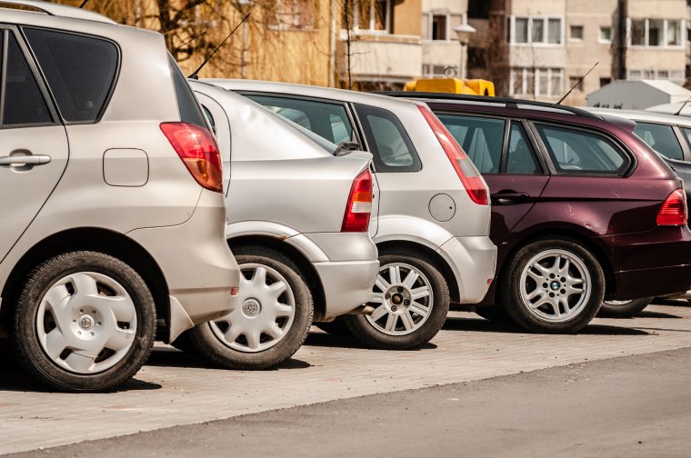 Meg vannak számlálva a belsőégésű motorral hajtott autók napjai: az EU 2035-től betiltja értékesítésüket