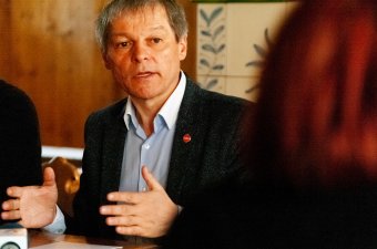 „Ártott a román polgárok érdekeinek”: feljelentette Dacian Cioloş Marcel Ciolacut a Verespatak-ügy miatt