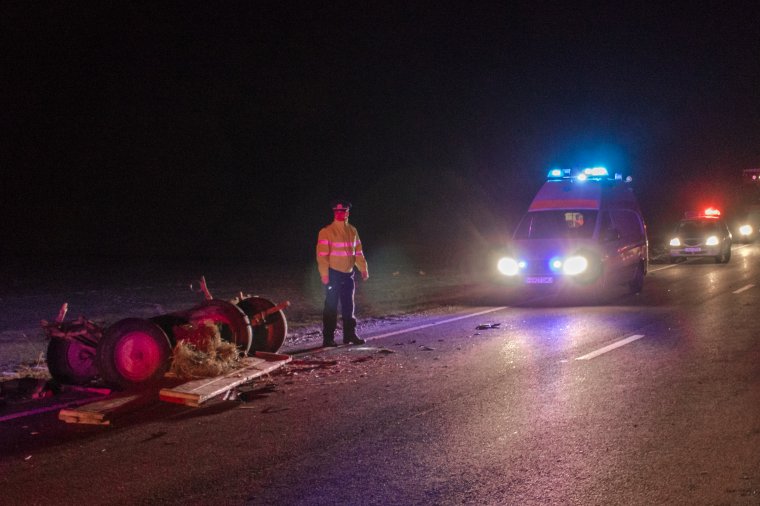 Lovas szekérnek csapódott egy autó, elpusztult a haszonállat