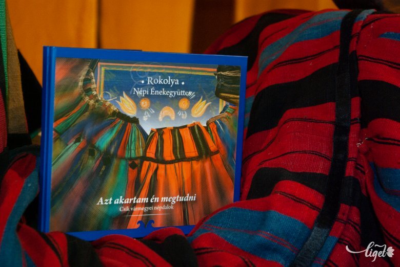 A lemezen tizenhét népdal hallható Bartók Béla gyűjtéseiből •  Fotó: Gábos Albin