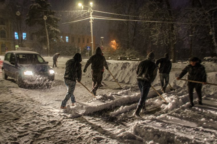 Hólapátot ragadtak a székelyek