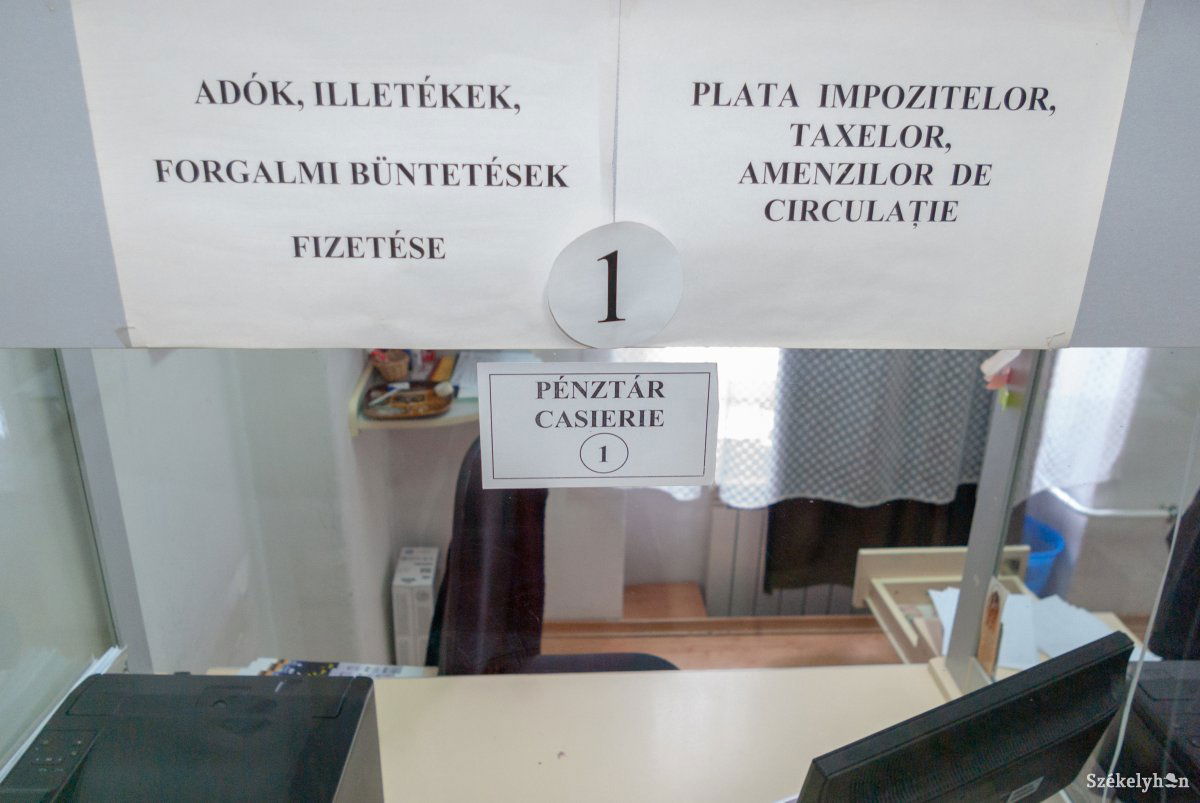 adó