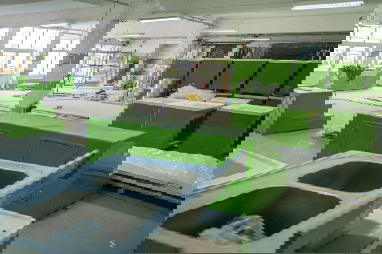 Hosszúra nyúlt szünet, de jövő hétvégétől nyitásra készülnek a csíkszeredai piaccsarnokban