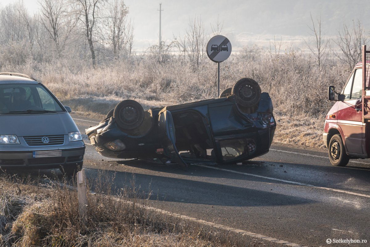 &bullet;  Fotó: Pinti Attila