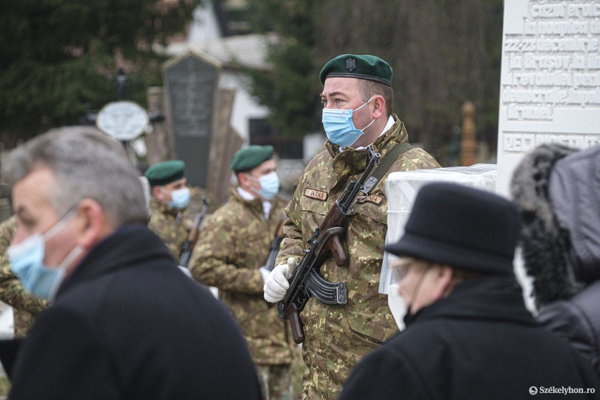 &bullet;  Fotó: Veres Nándor