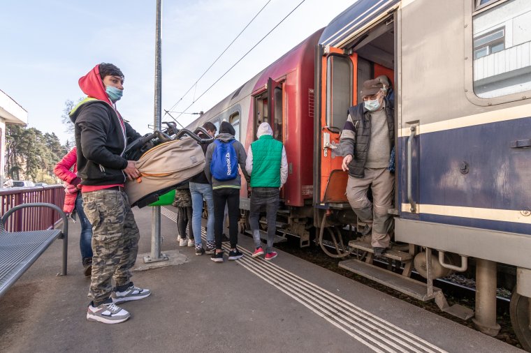 Tiltakoznak az egyetemisták az utazási támogatás tervezett csökkentése ellen