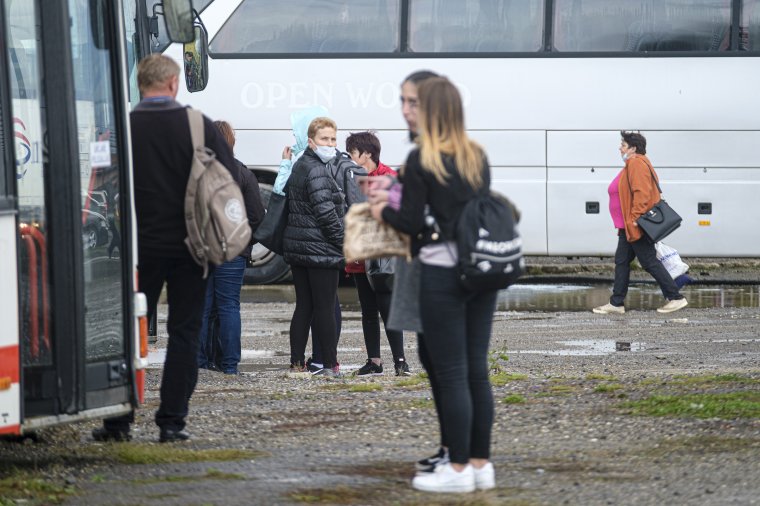 Kiszolgáltatott helyzetben vannak a busztársaságok a járvány miatt