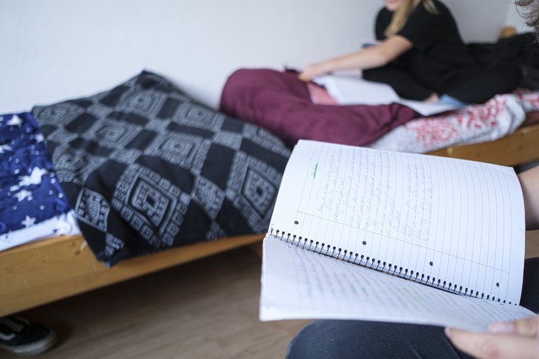 Még nem kérnek védettségi igazolást az egyetemek, de oltakozásra buzdítják az oktatókat, hallgatókat