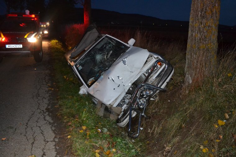 Árokba sodródott egy terepjáró, ketten megsérültek