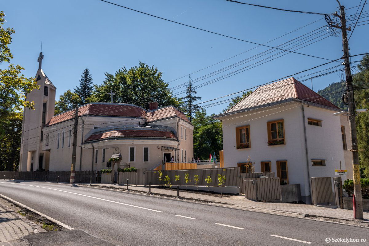 &bullet;  Fotó: Pinti Attila