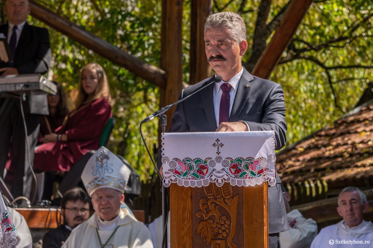 &bullet;  Fotó: Pinti Attila