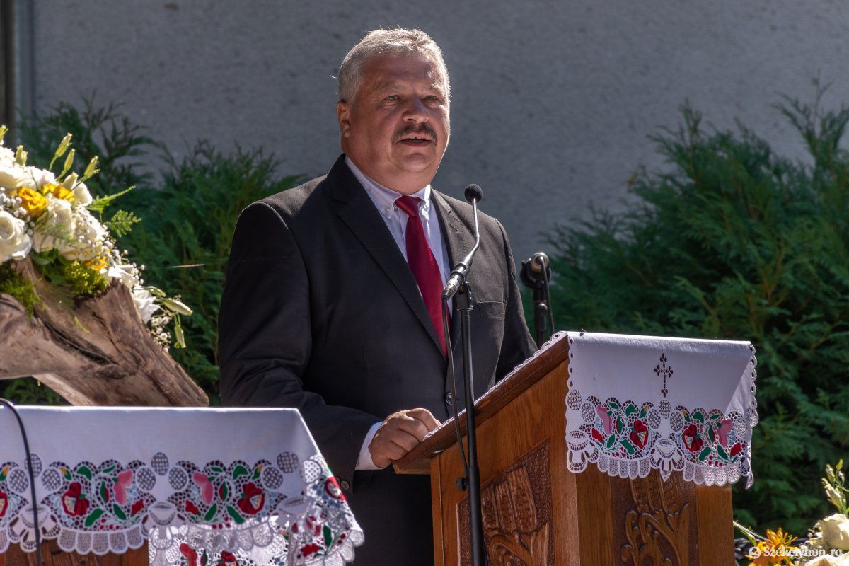 &bullet;  Fotó: Pinti Attila