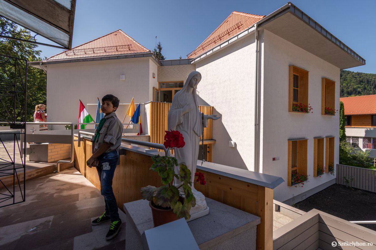 &bullet;  Fotó: Pinti Attila