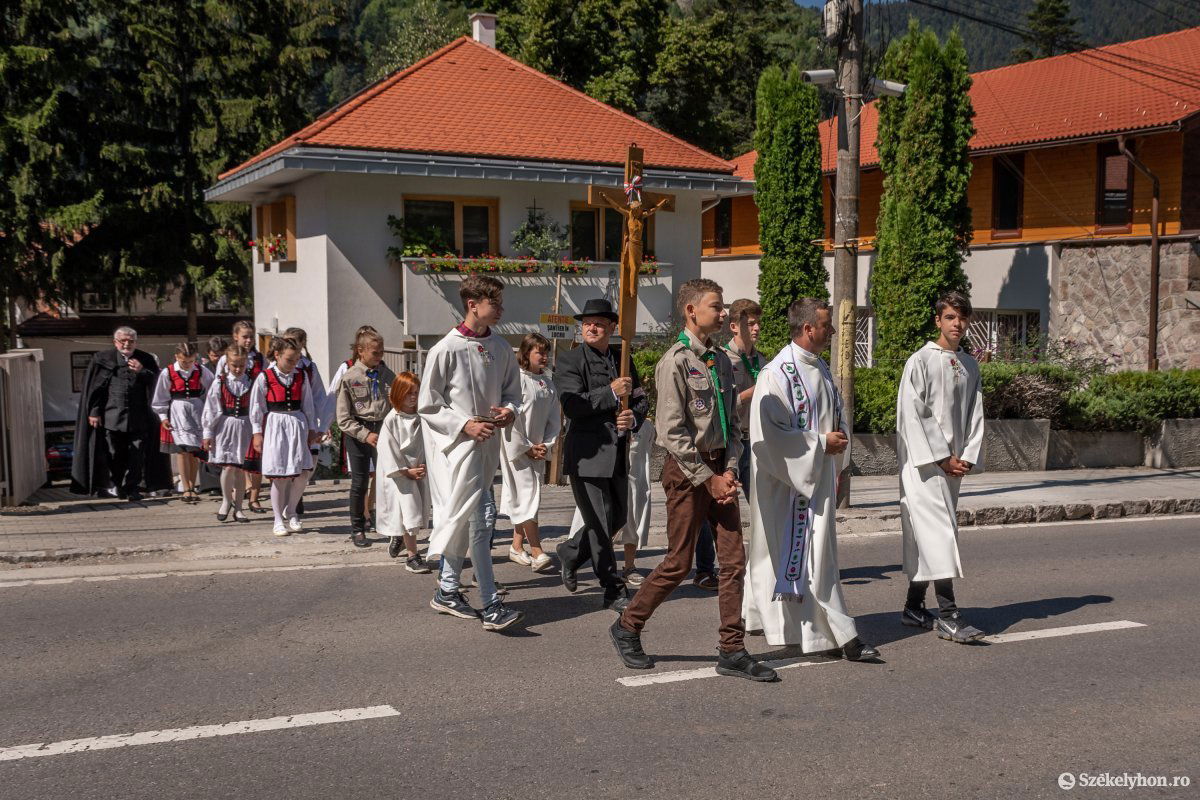 Kisboldogasszony napi búcsú Tusnádfürdőn •  Fotó: Pinti Attila