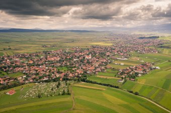 Ingyenes lesz a honosítás, az anyasági és életkezdési támogatás ügyintézése Felcsíkon