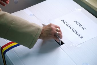 Több megyében is közös jelölteket indít a PNL és a PSD, Szatmár és Maros megyéről is tárgyalnak