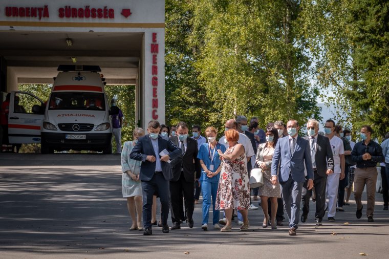 Nelu Tătaru egészségügyi miniszter Csíkszeredában: az első védőoltás-szállítmány már az év végén megérkezhet