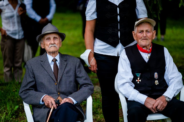 Csendes megemlékezés Úzvölgyében