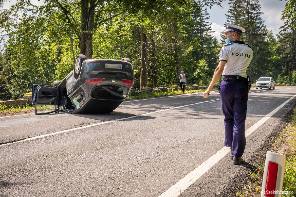 Jól jött a biztosítóknak, hogy a kijárási korlátozások idején visszaesett a közúti balesetek száma •  Fotó: Pinti Attila