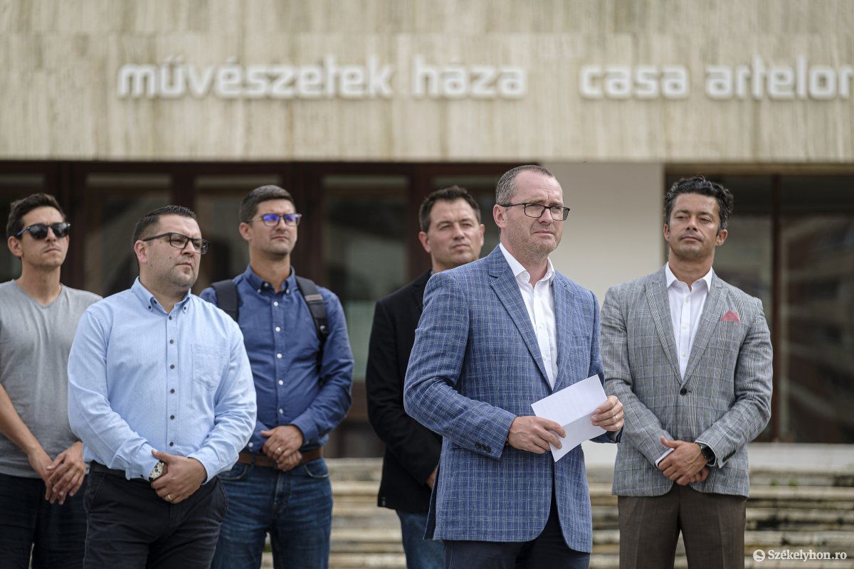 Témakörökre bontva számolt be elképzeléseiről Korodi Attila csíkszeredai polgármester-jelölt •  Fotó: Veres Nándor