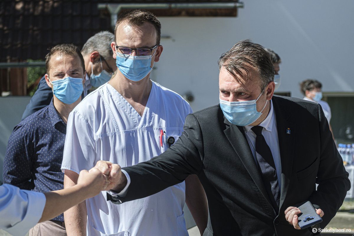 Nelu Tătaru szerint egyénenként változó, hogy egy fertőzésen átesett embernél mennyi ellenanyag termelődik •  Fotó: Veres Nándor