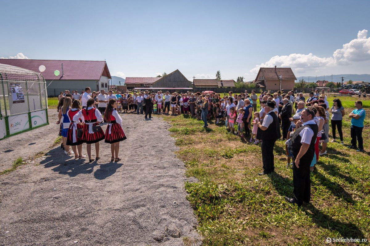 &bullet;  Fotó: Pinti Attila