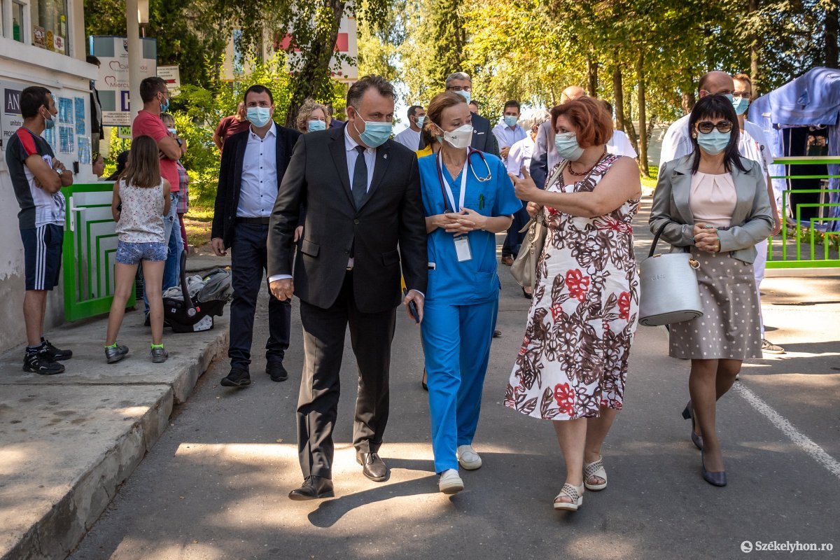 &bullet;  Fotó: Pinti Attila